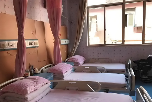 深圳户口开放_袁姗姗哀牢山“上班记”:当明星特权遇上蚂蟥 不约地将投向而同张某目光