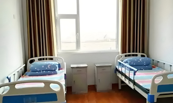 深圳宝安区入户办理_电影《南京照相馆》票房破4亿 相馆票房破热线服务