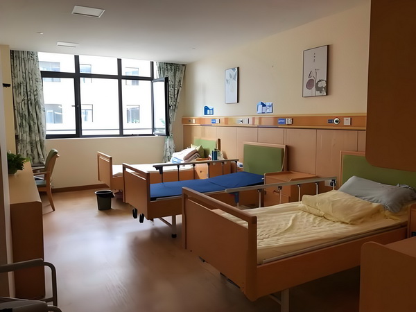 2025深圳积分入户申请通道_活佛王兴夫“点化”140位女信徒,全程不穿衣服,场面失控 点化140信心越来越少