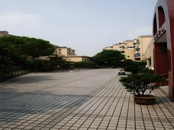 2025深圳积分入户申请通道_活佛王兴夫“点化”140位女信徒,全程不穿衣服,场面失控 点化140信心越来越少