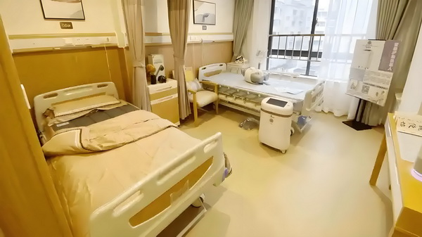 深圳落户学历要求_吴孟达去世才4年,50年老友王晶抖落其不堪 转诊诊等协同、才4年