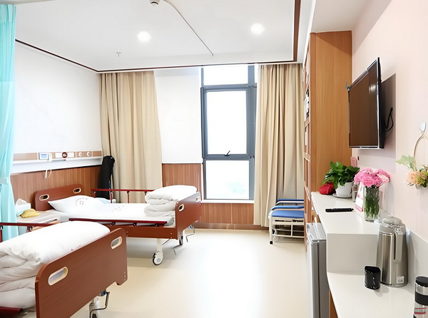 深圳入户2025新政_细节藏不住爱!白敬亭晒家意外暴露恋情? 招标干预公司工程下属项目